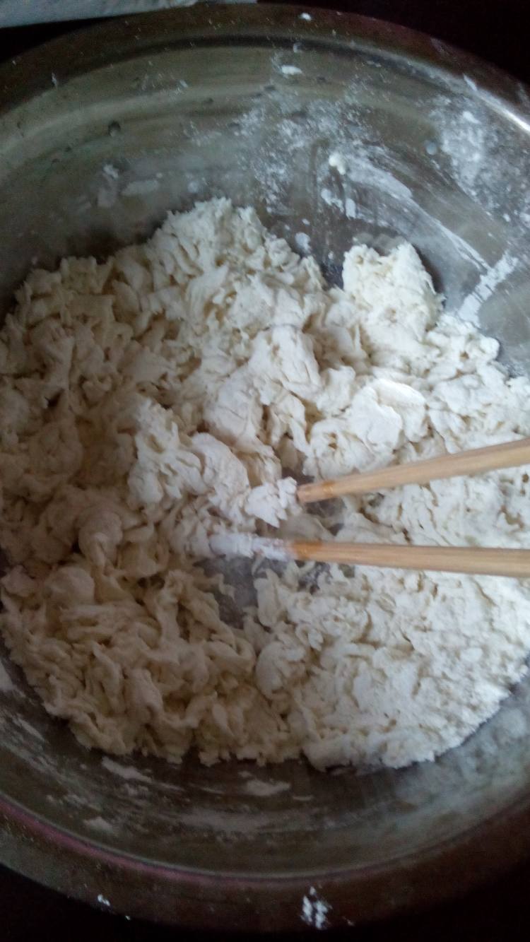 葱油芝麻薄饼步骤1