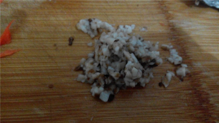香菇胡箩卜馅饼步骤2