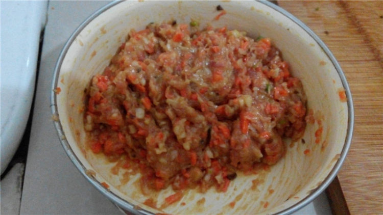香菇胡箩卜馅饼步骤4