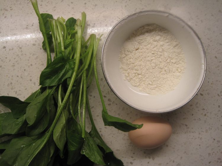 菠菜鸡蛋摊饼步骤1