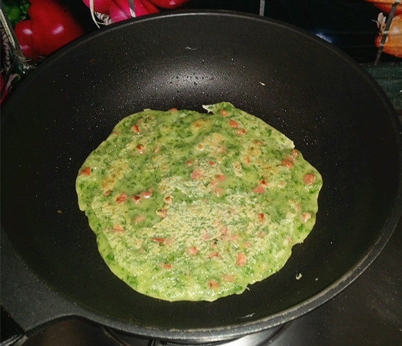火腿肠香菜鸡蛋饼步骤9