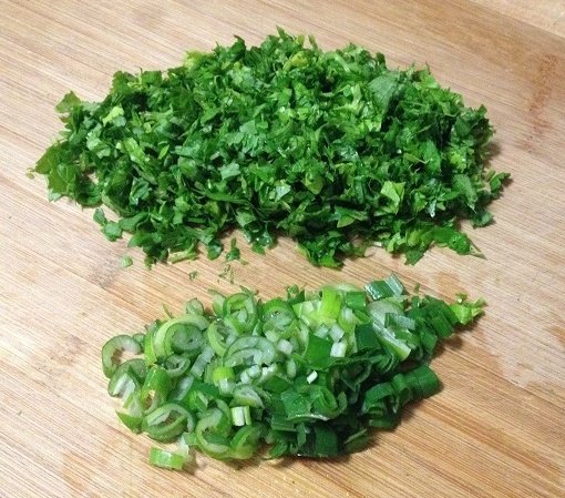 香芹叶杂粮鸡蛋饼步骤2
