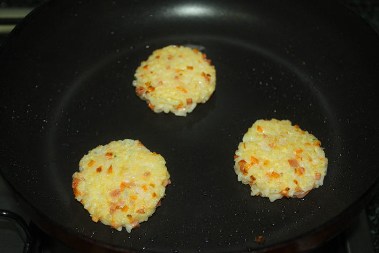 火腿米饭饼步骤4