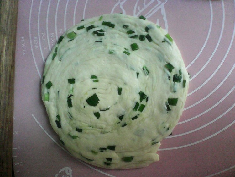 油酥葱花饼步骤8
