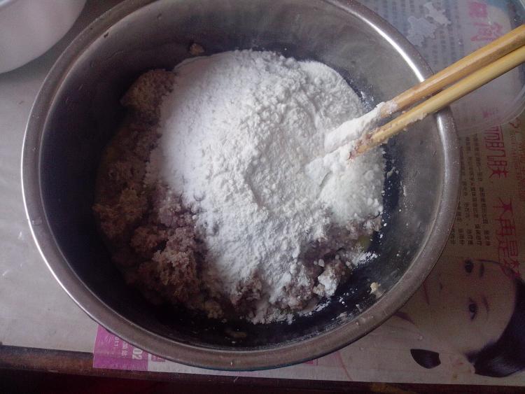 酸豆角豆渣鸡蛋饼步骤4
