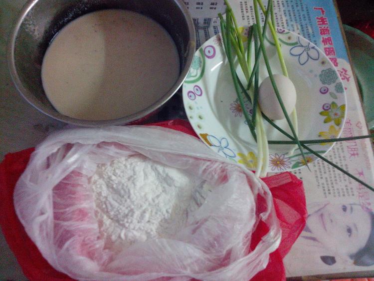 豆渣鸡蛋饼步骤1