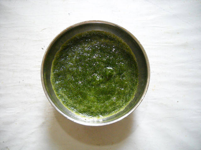 茼蒿粉丝元宝蒸饺步骤2