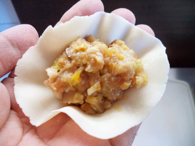 金针鲜肉饺#多效护理步骤6