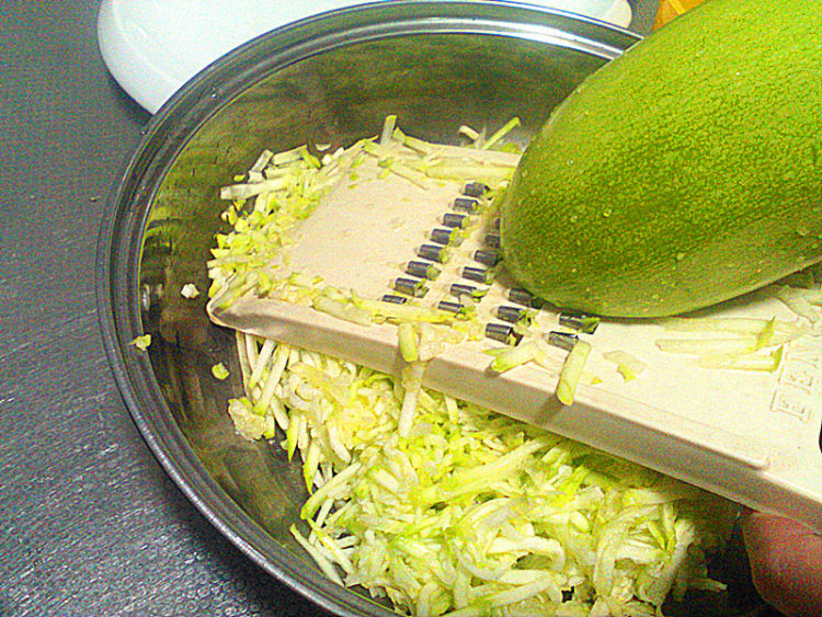 蒸虾饺步骤5