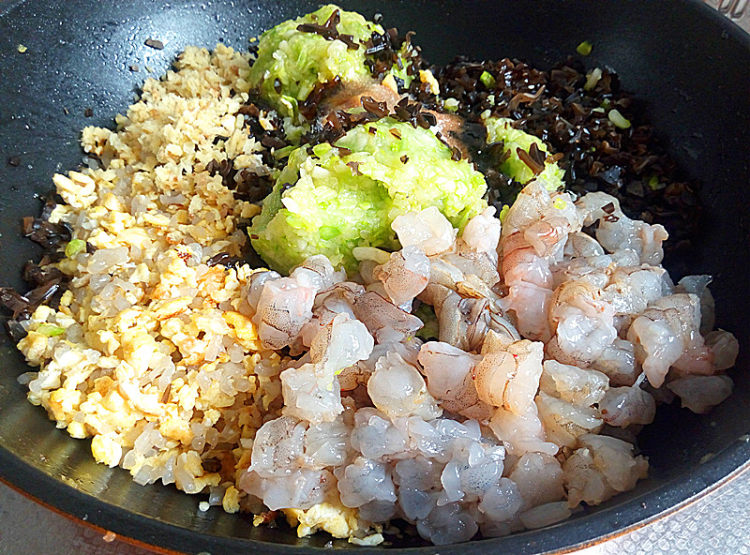 蒸虾饺步骤8