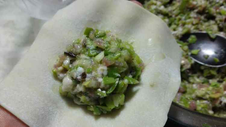 香菇猪肉芦笋馄饨步骤6