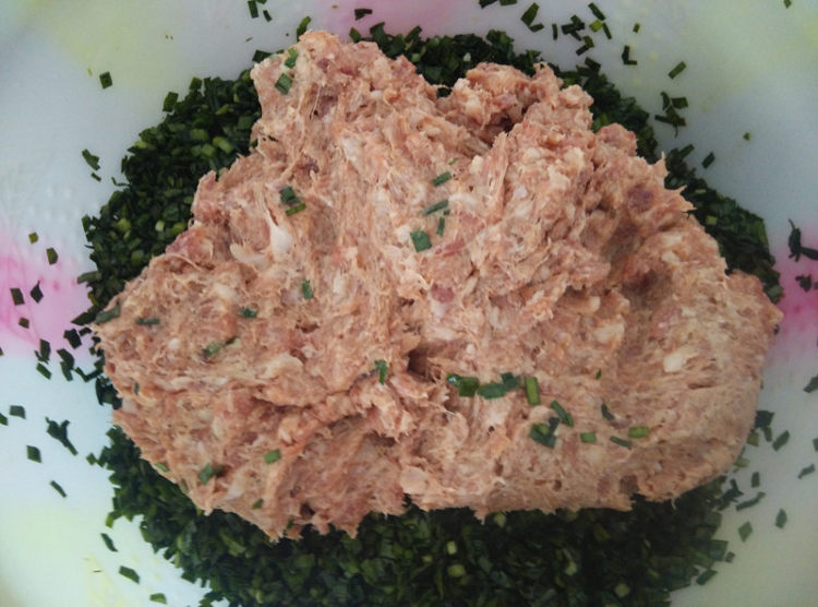 韭菜肉蒸饺步骤5