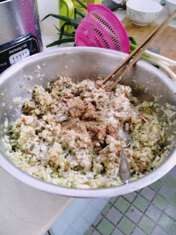 萝卜猪肉饺子步骤11