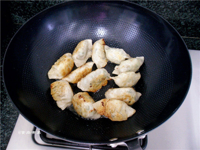 韭菜煎饺步骤12