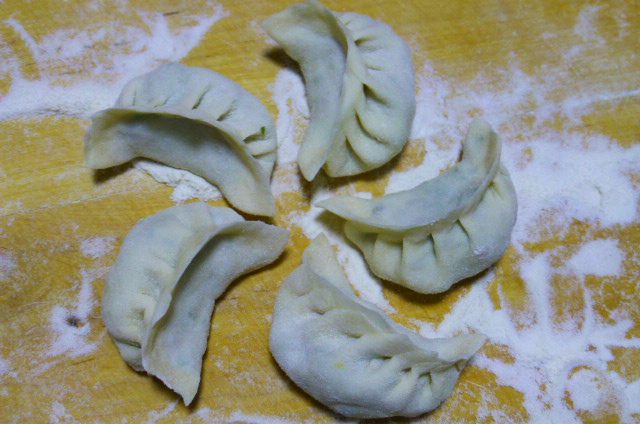 芹菜木耳猪肉饺子步骤7