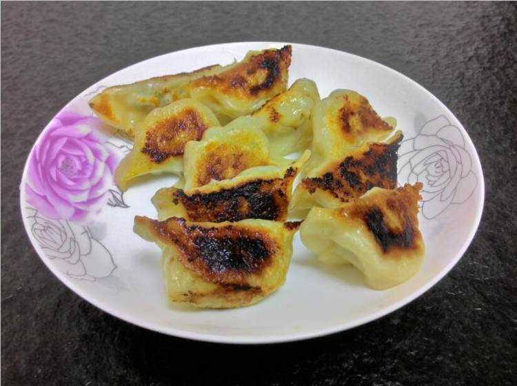 豇豆煎饺子步骤17