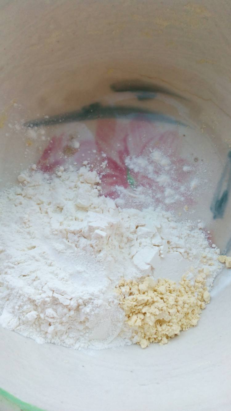 白菜虾仁水饺步骤6