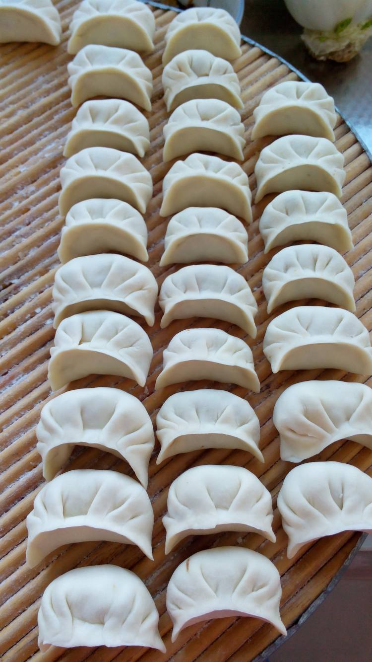 白菜虾仁水饺步骤11