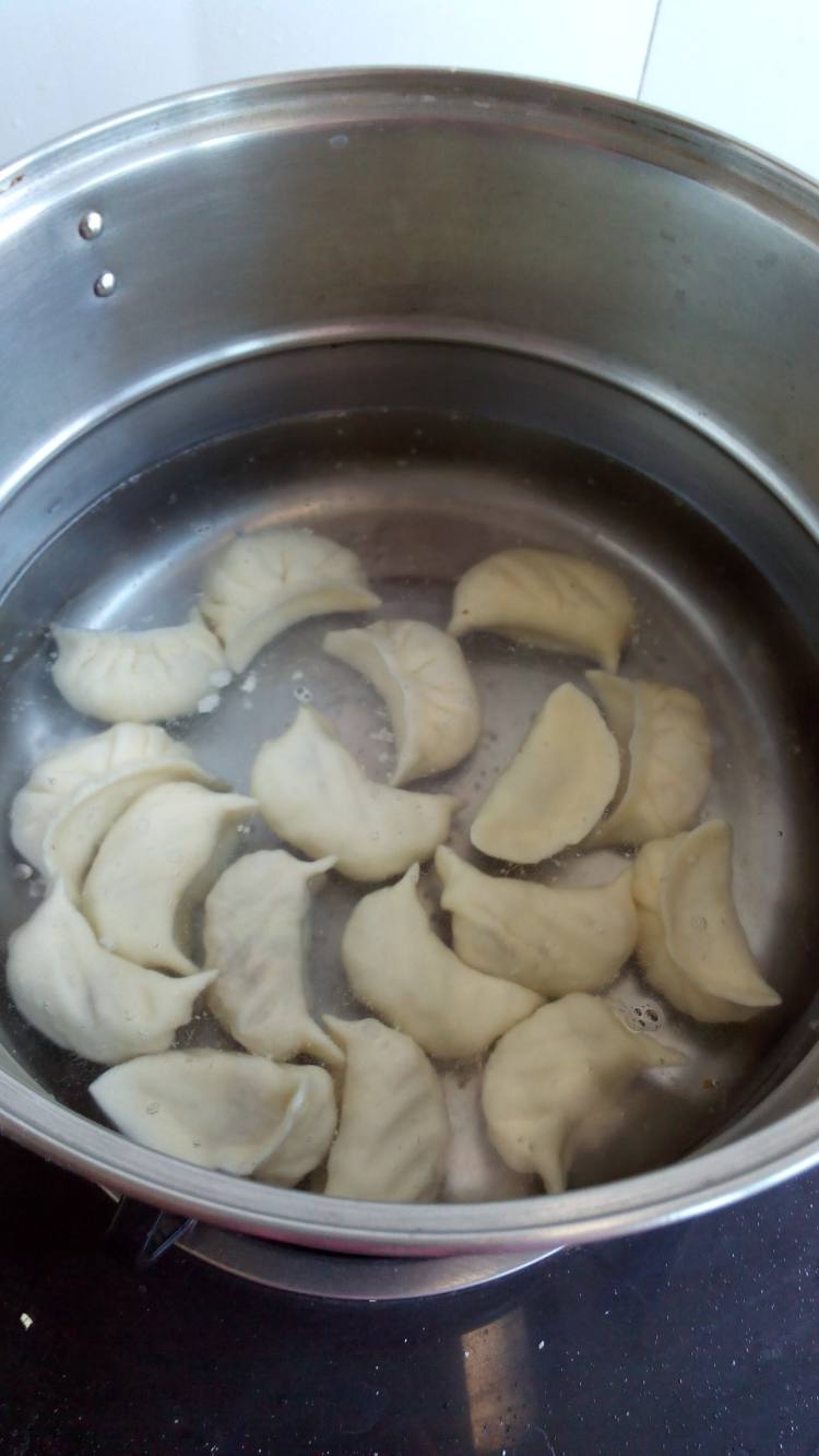 白菜虾仁水饺步骤12