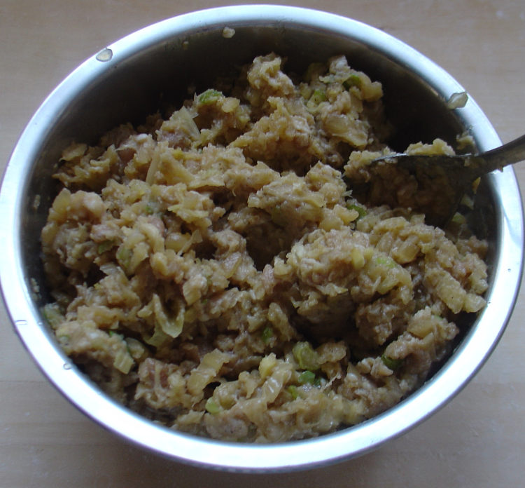 酸菜馅蒸饺步骤6
