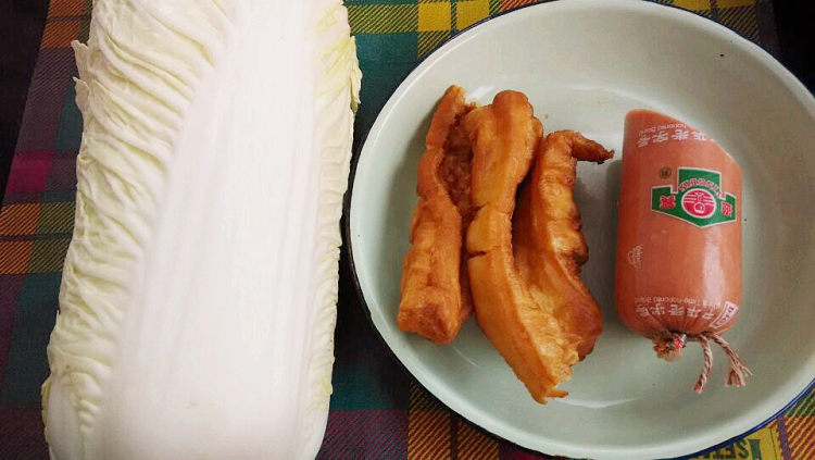 玉白菜饺子步骤1