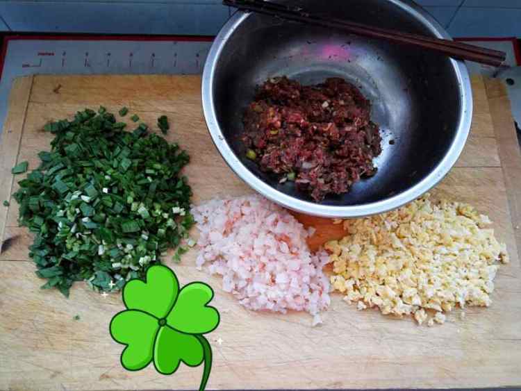 四鲜馅饺子步骤1