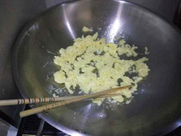 韭菜三鲜饺子步骤1