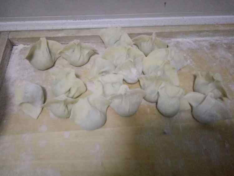 韭菜三鲜饺子步骤5