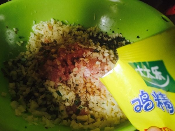鲜肉笋尖水饺步骤8