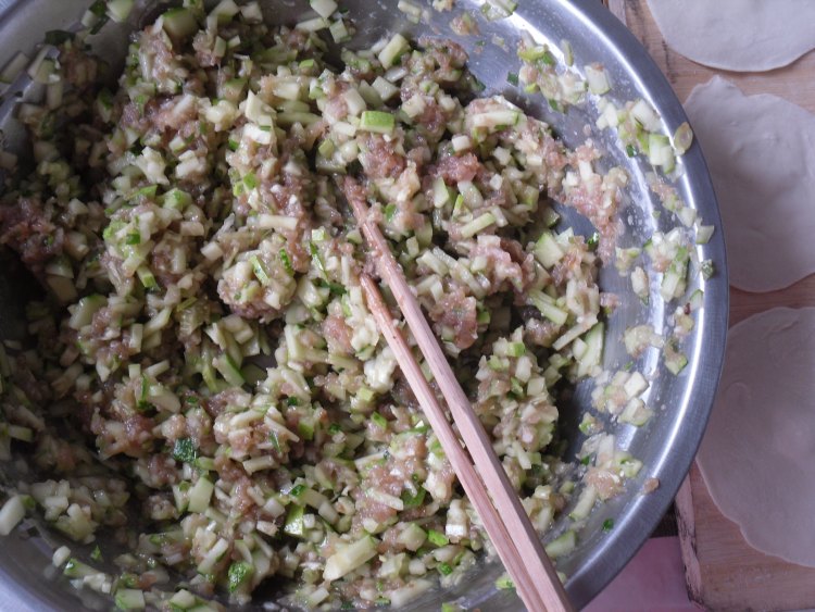黄瓜猪肉馅饺子步骤8