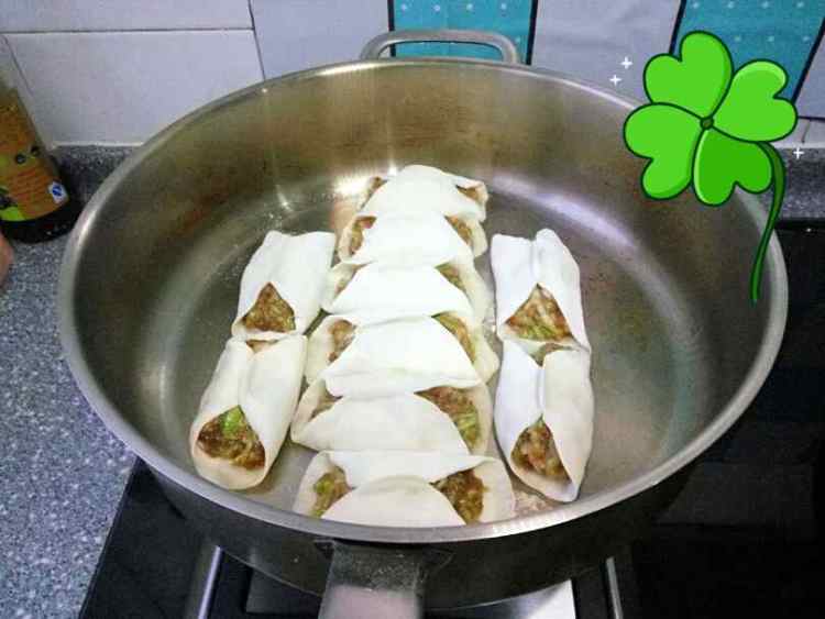 西葫芦锅贴步骤11