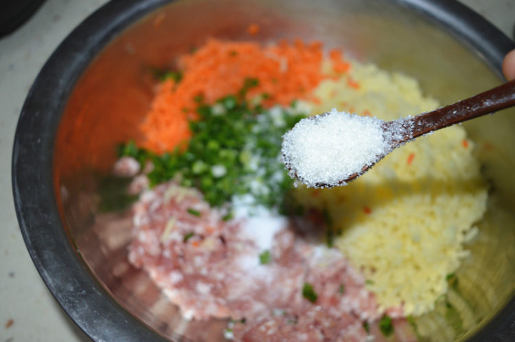 土豆肉末水饺步骤8