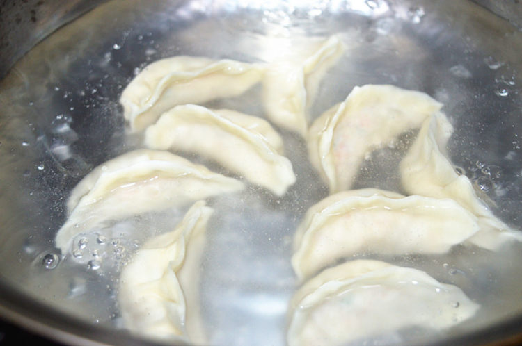 土豆肉末水饺步骤16