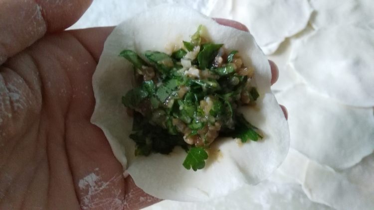 香芹猪肉水饺步骤9