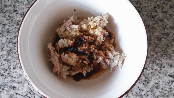鲜肉豆角柳叶煎饺步骤3