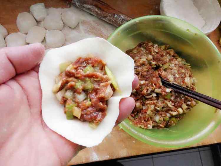 大葱羊肉饺子步骤4