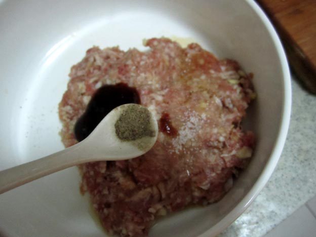 长豆角肉沫饺子步骤1
