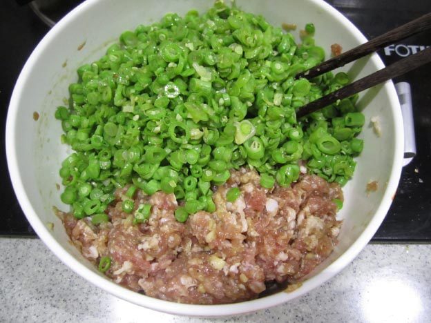 长豆角肉沫饺子步骤5
