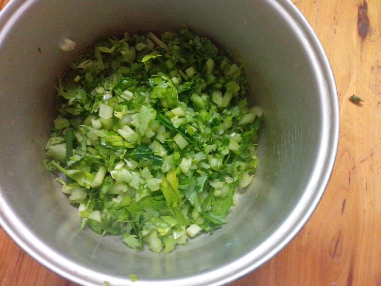 芹菜蒸饺步骤5