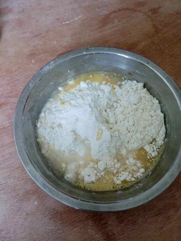 白菜猪肉胡萝卜水饺步骤2
