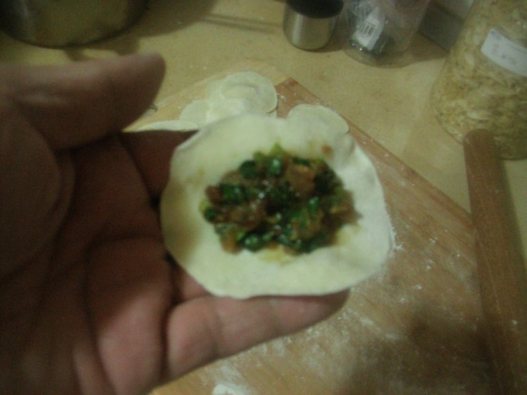 白菜猪肉饺子步骤7