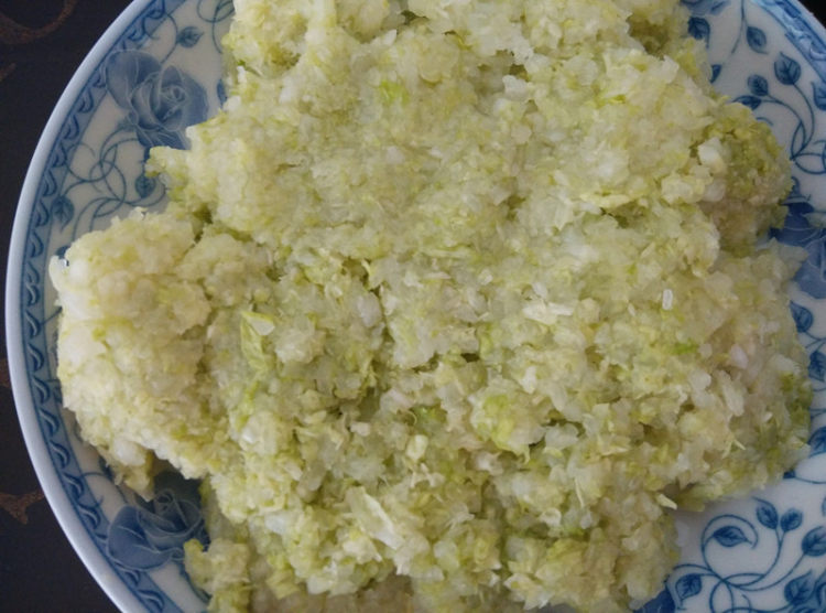 白菜肉饺步骤6