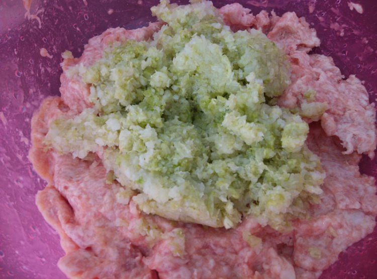 白菜肉饺步骤8
