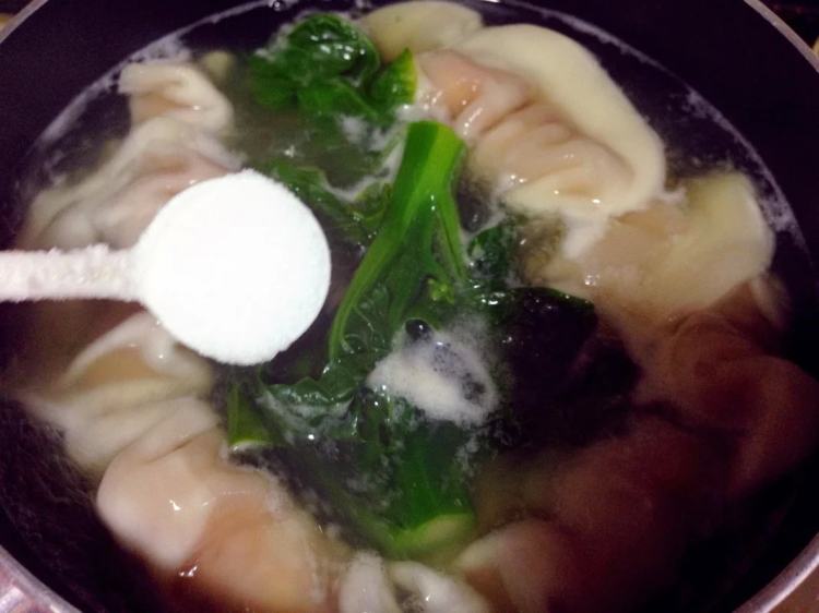 鲜汤水饺步骤8