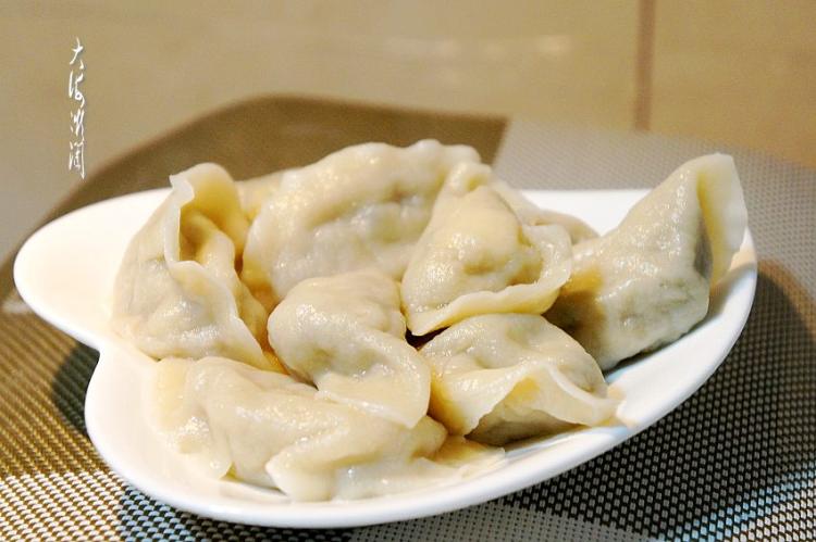 鸡蛋穿心莲馅饺子步骤12