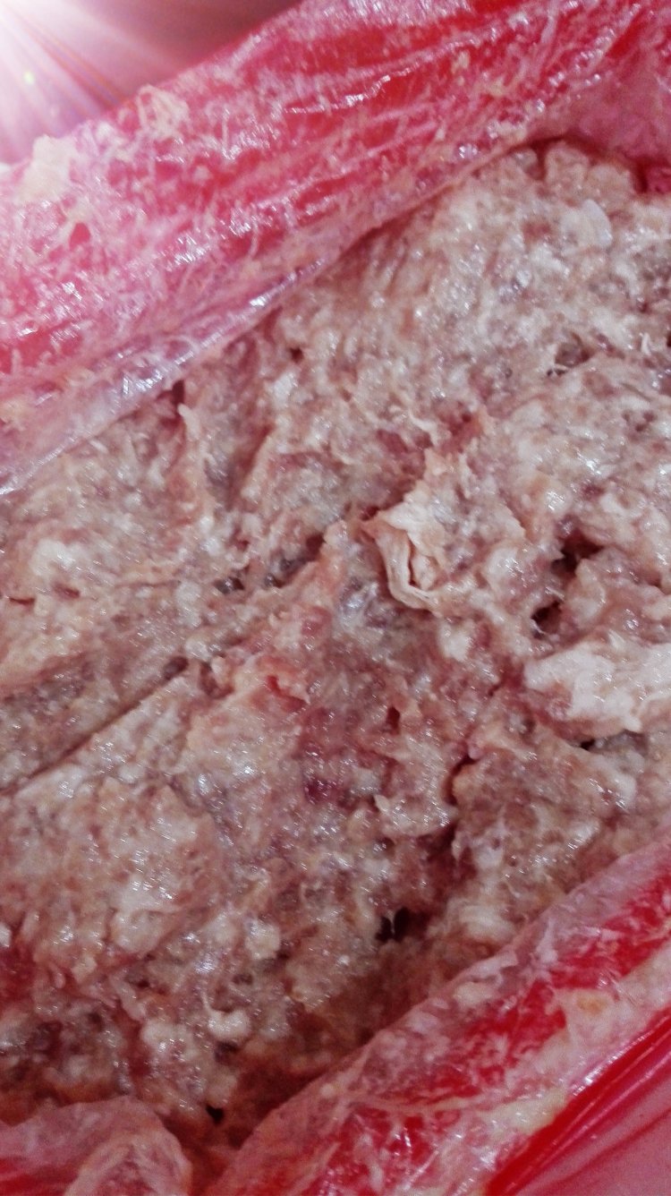 白菜猪肉馅饺子步骤2