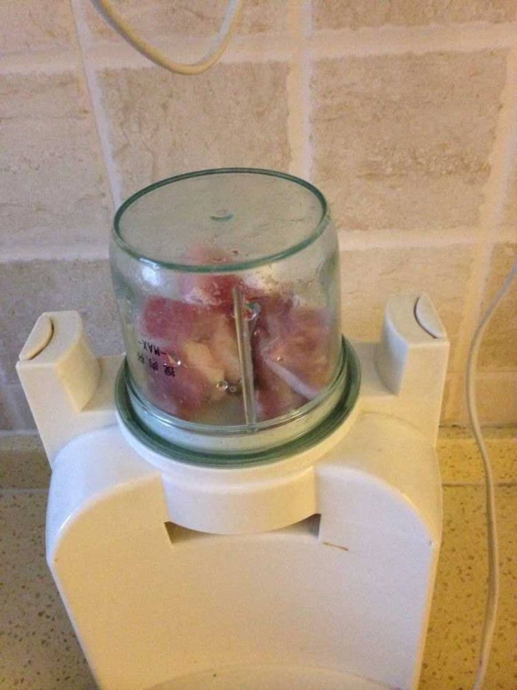 青椒肉饺子步骤3