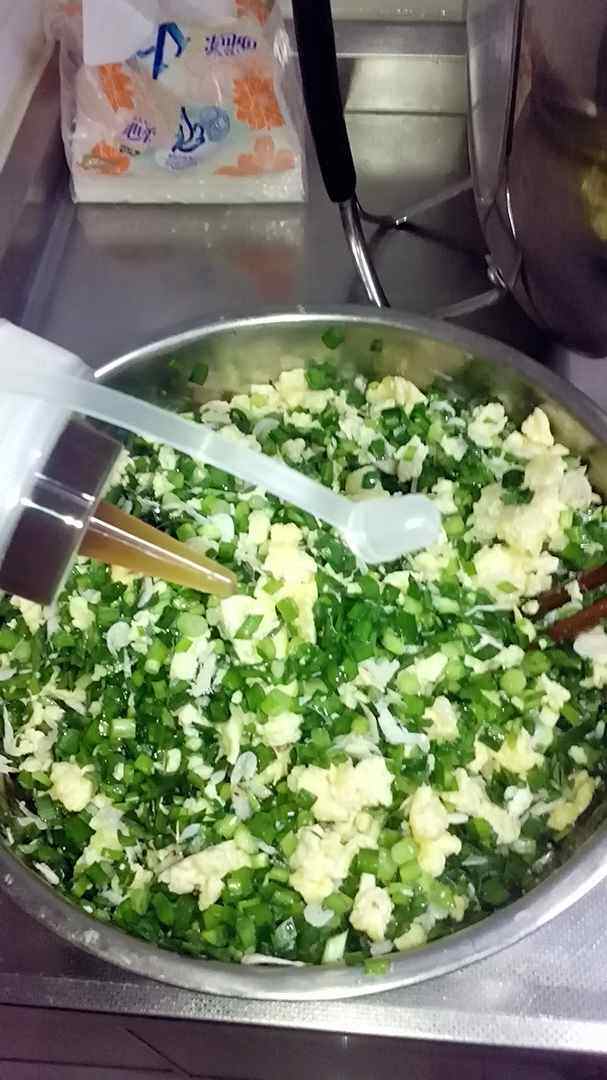 韭菜鸡蛋煎饺步骤9