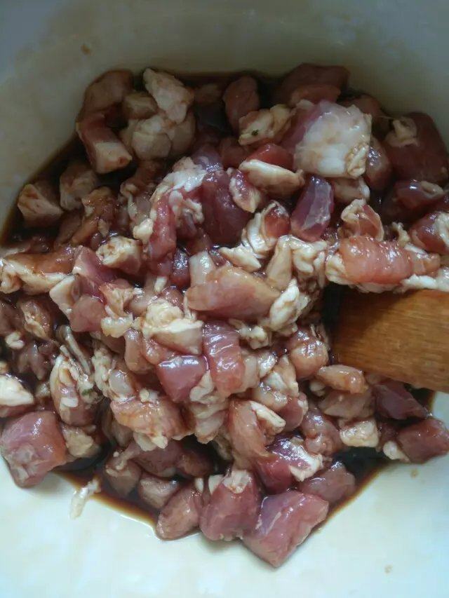 芹菜虾仁水饺步骤6