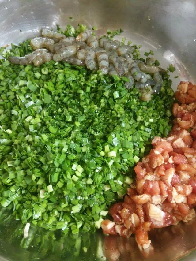 芹菜虾仁水饺步骤11